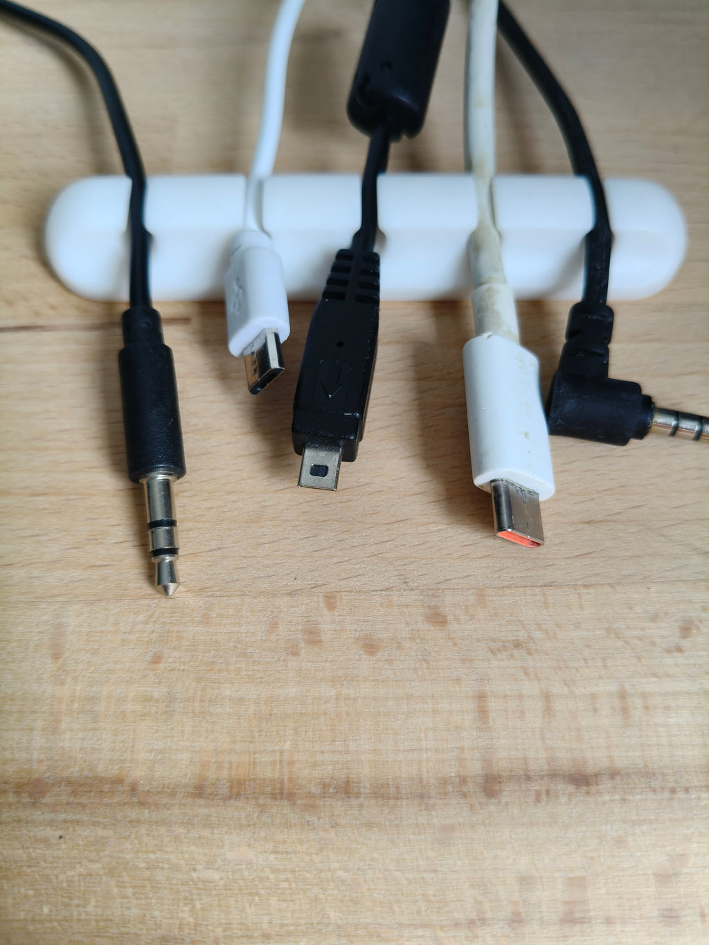 DeskEase Cable Organizer Set